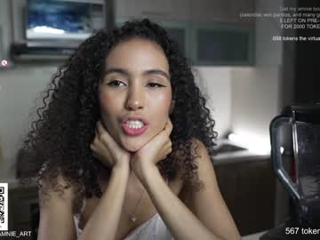 webcam girl amnie_ live cam image #8112376