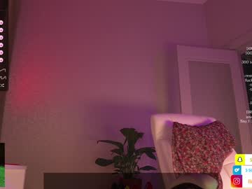 webcam girl kronniekray live cam image #6856185