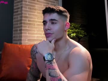 webcam man dominic_sullivan1 live cam image #285215