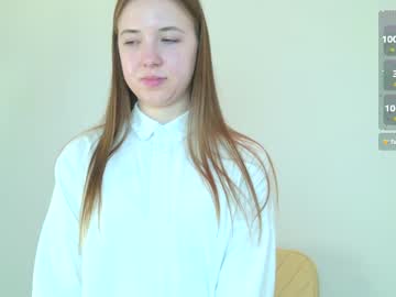webcam girl nico_collard live cam image #12225965