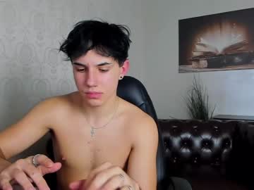 webcam man damianbryson live cam image #8254342