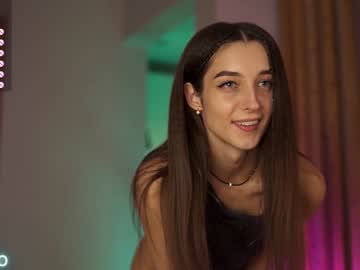 webcam girl angels_kiss live cam image #8626191