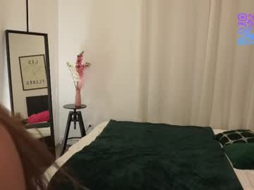 webcam girl miarouxie live cam image #12818604