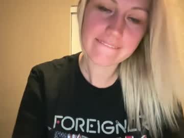 webcam girl smexxii93 live cam image #10080437