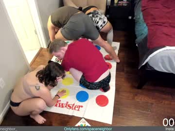 webcam couple spaceneighbor live cam image #3634312