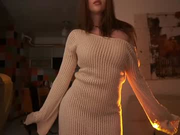 webcam girl bitter_moon live cam image #12439751
