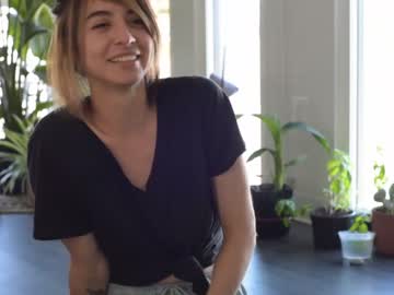webcam girl lizmreow live cam image #2396580