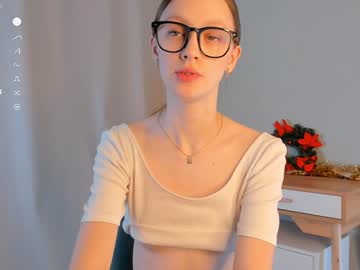 webcam girl cwenhardey live cam image #11532863