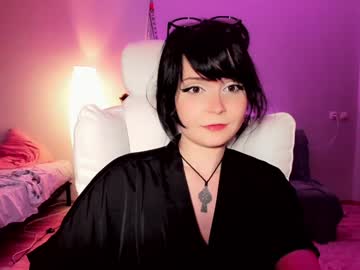 webcam girl ronnie_neko live cam image #10250506