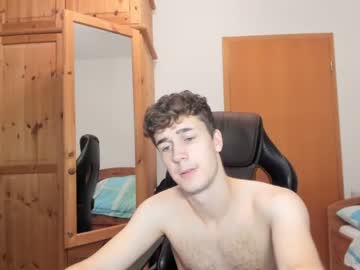 webcam man justanormaldick69 live cam image #7640157