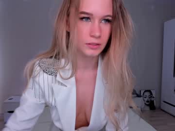 webcam girl yana_squrel_22 live cam image #2256136