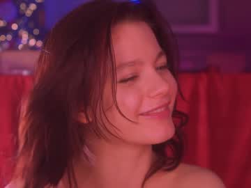 webcam girl lorienn live cam image #8249015