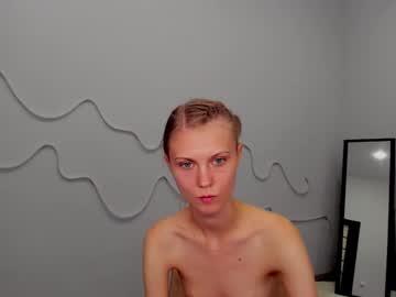 webcam girl phoebepaw live cam image #10028595