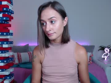 webcam girl holihurricane live cam image #3098239