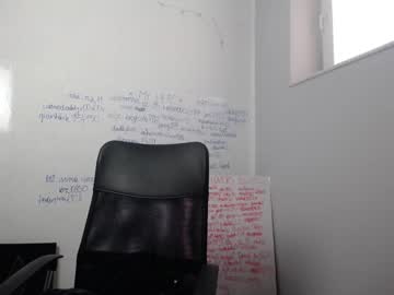webcam girl yourcrazyneightbor live cam image #4526977