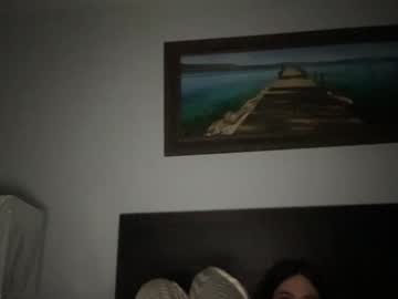 webcam girl gia_is_horny live cam image #8077190