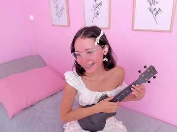 webcam girl little_effy18_ live cam image #12734848