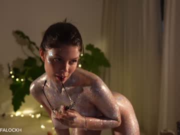 webcam girl tifalock_ live cam image #11443968