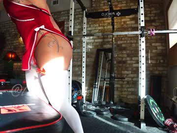 webcam tranny lushianafitness live cam image #11122482