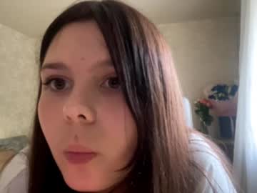 webcam girl kitty_shy89 live cam image #12707598