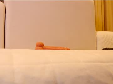 webcam girl aveksmr live cam image #6944193