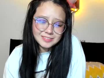 webcam girl maru_chan_ live cam image #3489589