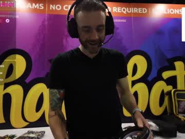 webcam man bradbronton live cam image #2293737