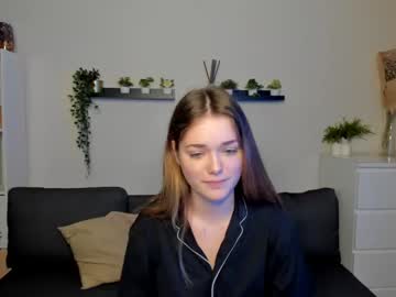 webcam girl caitlin_bell live cam image #218912