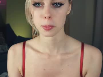 webcam girl audreycarvin live cam image #12359392