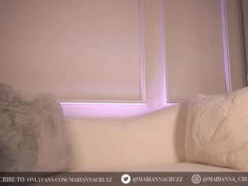 webcam girl mariannacruzz live cam image #5113510