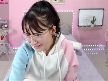 webcam girl little_effy18 live cam image #2665355