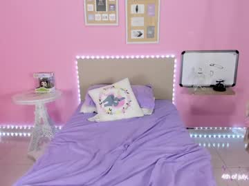webcam girl little_effy18 live cam image #2876479