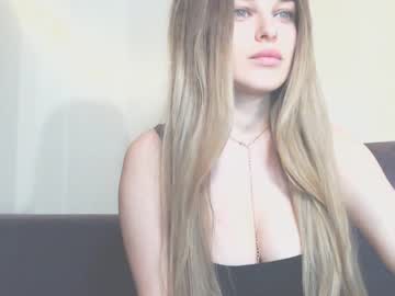 webcam girl petit_kaka live cam image #863324