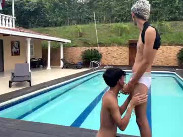 webcam man frat_house live cam image #1697166