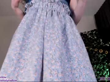 webcam girl in_tune live cam image #2166283