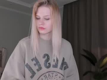 webcam girl itsagoodtimeformagic live cam image #7999616