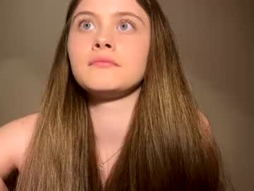 webcam girl chloe_gard live cam image #6171706
