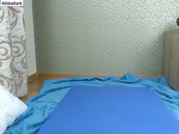 webcam girl aliska_dark live cam image #1048726