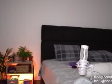 webcam girl honeyyykate live cam image #9922884