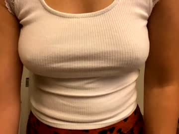 webcam girl sassy3va live cam image #309380