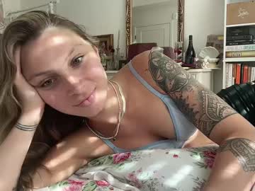 webcam girl bellabyers live cam image #6579729