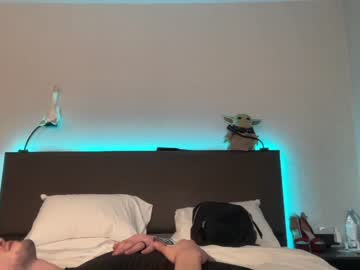 webcam couple ari_lovexo live cam image #7826560