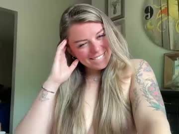 webcam girl bumble_bees45 live cam image #5977229