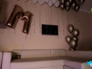 webcam girl hollyextra live cam image #9300734