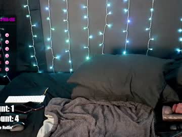 webcam girl milavalentinax live cam image #1796361