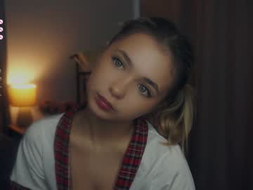 webcam girl mildredgarrett live cam image #11620930