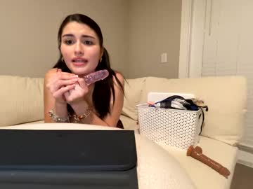 webcam girl kylieluvv live cam image #12157930