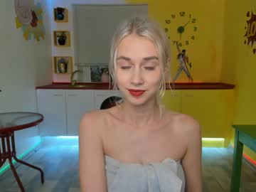 webcam girl leila_moors live cam image #433052