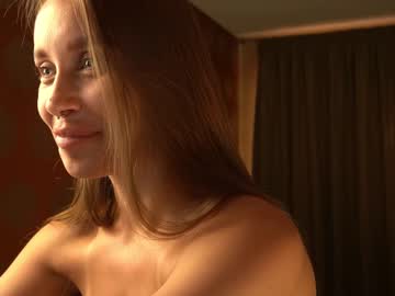 webcam girl 2girls_1dream live cam image #6236383