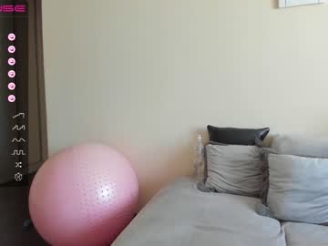 webcam girl emilymilf__ live cam image #6497221
